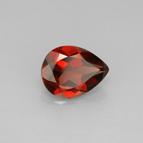 Grenat Almandin Rouge naturelle En forme de poire, 1.82 ct, VS