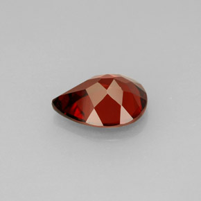 Grenat Almandin Rouge naturelle En forme de poire, 1.82 ct, VS