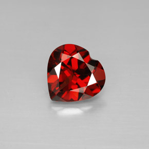 Grenat Almandin Rouge foncé naturelle Forme de coeur, 1.42 ct, VVS