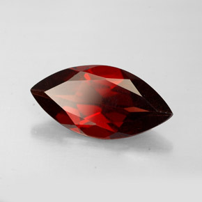Grenat Almandin Rouge foncé naturelle Marquise, 2.68 ct, VS