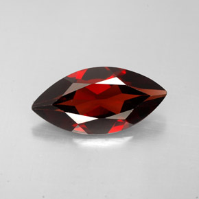 Grenat Almandin Rouge foncé naturelle Marquise, 2.78 ct, VS