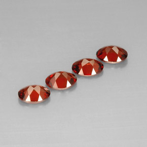 Achetez naturel ct Rouge Grenat Almandin gems, Coupe ovale, En provenance Madagascar chez GemSelect. En stock, livraison internationale!