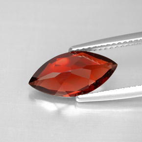 Grenat Almandin Rouge foncé naturelle Marquise, 2.94 ct, VVS-VS