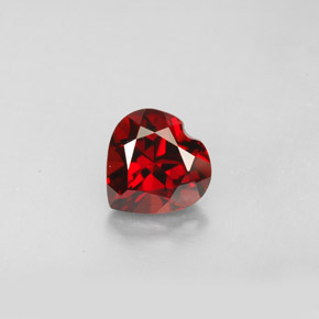 Grenat Almandin Rouge foncé naturelle Forme de coeur, 1.64 ct, VVS-VS
