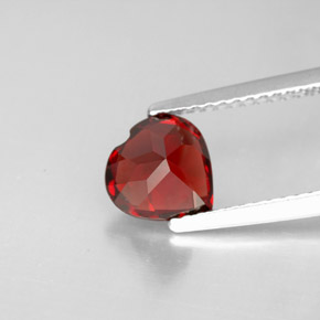 Grenat Almandin Rouge foncé naturelle Forme de coeur, 1.64 ct, VVS-VS