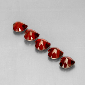 Achetez naturel ct rouge grenat almandin gems, forme de coeur, en provenance madagascar chez gemselect. en stock, livraison internationale!