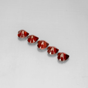 Achetez naturel ct rouge grenat almandin gems, forme de coeur, en provenance madagascar chez gemselect. en stock, livraison internationale!