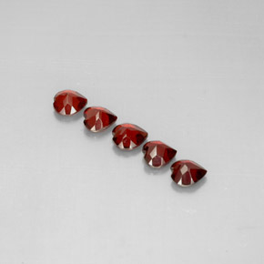 Achetez naturel ct rouge grenat almandin gems, forme de coeur, en provenance madagascar chez gemselect. en stock, livraison internationale!