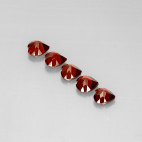 Achetez naturel ct rouge grenat almandin gems, forme de coeur, en provenance madagascar chez gemselect. en stock, livraison internationale!