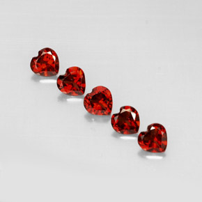 Achetez naturel ct rouge grenat almandin gems, forme de coeur, en provenance madagascar chez gemselect. en stock, livraison internationale!