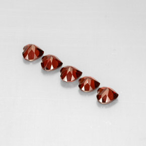 Achetez naturel ct rouge grenat almandin gems, forme de coeur, en provenance madagascar chez gemselect. en stock, livraison internationale!