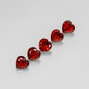 Achetez naturel ct rouge grenat almandin gems, forme de coeur, en provenance madagascar chez gemselect. en stock, livraison internationale!