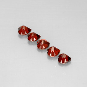 Achetez naturel ct rouge grenat almandin gems, forme de coeur, en provenance madagascar chez gemselect. en stock, livraison internationale!