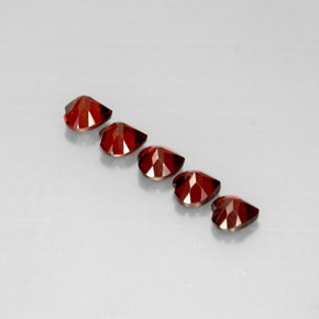 Achetez naturel ct rouge grenat almandin gems, forme de coeur, en provenance madagascar chez gemselect. en stock, livraison internationale!
