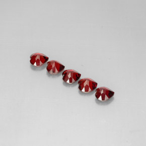 Achetez naturel ct rouge grenat almandin gems, forme de coeur, en provenance madagascar chez gemselect. en stock, livraison internationale!