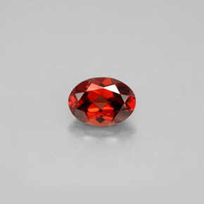 Grenat Almandin Rouge foncé naturelle Coupe ovale, 1.06 ct, VVS