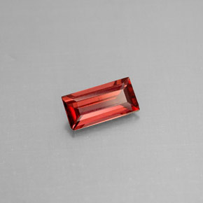 Grenat Almandin Rouge naturelle Baquette, 0.86 ct, VS