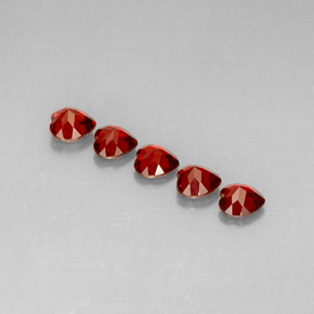 Achetez naturel ct rouge grenat almandin gems, forme de coeur, en provenance madagascar chez gemselect. en stock, livraison internationale!