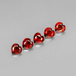 Achetez naturel ct rouge grenat almandin gems, forme de coeur, en provenance madagascar chez gemselect. en stock, livraison internationale!
