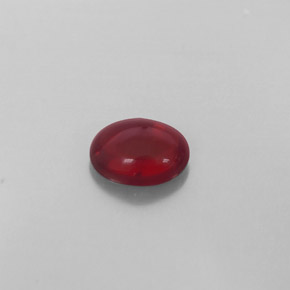 Grenat almandin rouge naturelle transparent, 0,84 ct, transparent / translucide