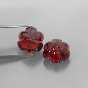 Achetez naturel ct rouge grenat almandin gems, transparent, en provenance madagascar chez gemselect. en stock, livraison internationale!