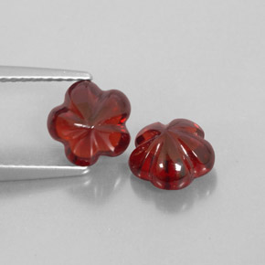 Achetez naturel ct rouge grenat almandin gems, transparent, en provenance madagascar chez gemselect. en stock, livraison internationale!