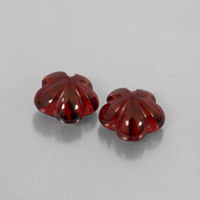 Achetez naturel ct rouge grenat almandin gems, transparent, en provenance madagascar chez gemselect. en stock, livraison internationale!