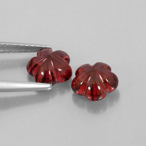 Achetez naturel ct rouge grenat almandin gems, transparent, en provenance madagascar chez gemselect. en stock, livraison internationale!