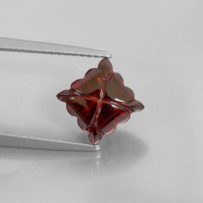 Grenat almandin rouge naturelle transparent, 3,15 ct, transparent / translucide