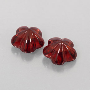 Achetez naturel ct rouge grenat almandin gems, transparent, en provenance madagascar chez gemselect. en stock, livraison internationale!