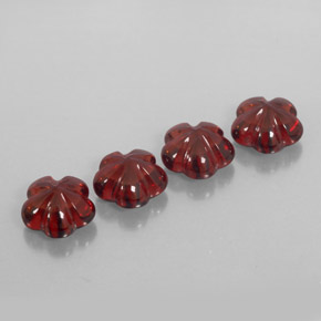 Achetez naturel ct rouge grenat almandin gems, transparent, en provenance madagascar chez gemselect. en stock, livraison internationale!