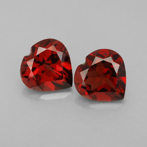 Achetez naturel ct Rouge foncé Grenat Almandin gems, Forme de coeur, En provenance Madagascar chez GemSelect. En stock, livraison internationale!