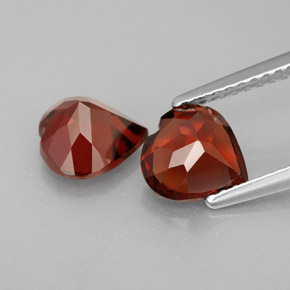 Achetez naturel ct Rouge foncé Grenat Almandin gems, Forme de coeur, En provenance Madagascar chez GemSelect. En stock, livraison internationale!
