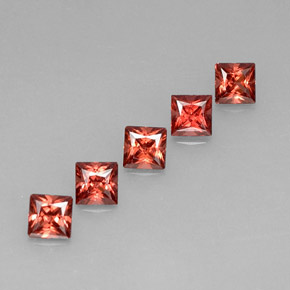 Achetez naturel ct Rouge Grenat Almandin gems, Carré, En provenance Madagascar chez GemSelect. En stock, livraison internationale!