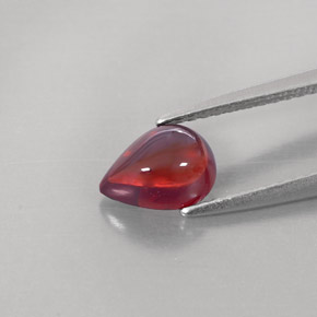 Grenat Almandin Rouge foncé naturelle Transparent, 1.38 ct, Transparent / Translucide