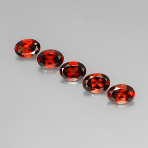 Achetez naturel ct orange grenat almandin gems, coupe ovale, en provenance madagascar chez gemselect. en stock, livraison internationale!