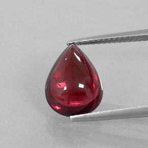 Grenat Almandin Rouge foncé naturelle Transparent, 4.76 ct, Transparent / Translucide