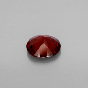 Grenat Almandin Rouge foncé naturelle Coupe roude, 1.24 ct, VVS-VS