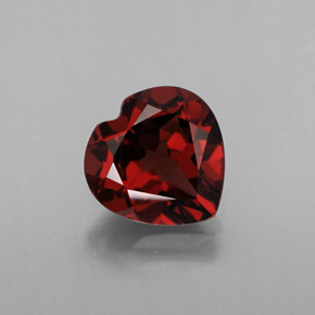 Grenat almandin rouge naturelle forme de coeur, 1,50 ct, VVS