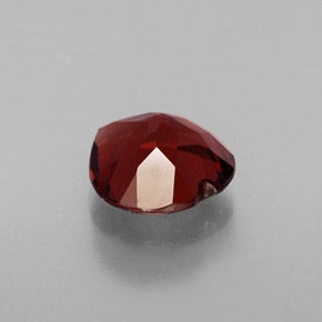 Grenat almandin rouge naturelle forme de coeur, 1,50 ct, VVS