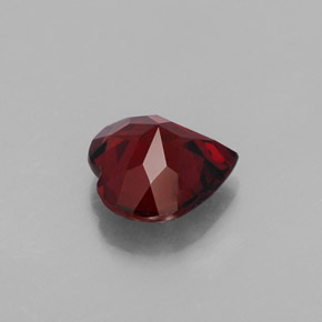 Grenat almandin rouge naturelle forme de coeur, 1,32 ct, VVS
