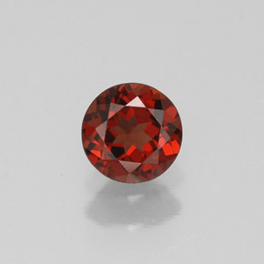 Grenat Almandin Rouge naturelle Coupe roude, 0.52 ct, VVS-VS