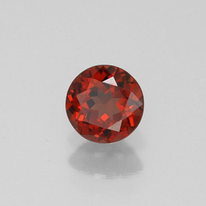 Grenat Almandin Rouge naturelle Coupe roude, 0.52 ct, VVS-VS