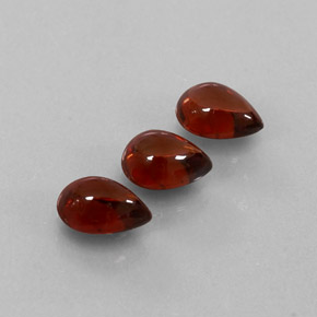 Achetez naturel ct Rouge foncé Grenat Almandin gems, Transparent, En provenance Madagascar chez GemSelect. En stock, livraison internationale!