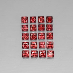 Achetez naturel ct Rouge Grenat Almandin gems, Carré, En provenance Madagascar chez GemSelect. En stock, livraison internationale!