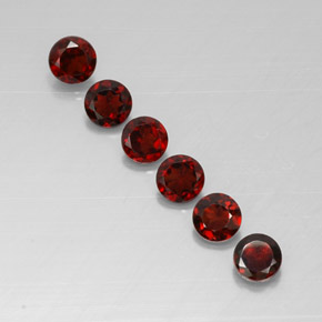 Achetez naturel ct rouge grenat almandin gems, coupe roude, en provenance madagascar chez gemselect. en stock, livraison internationale!