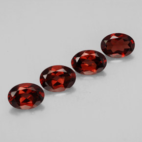 Achetez naturel ct rouge grenat almandin gems, coupe ovale, en provenance madagascar chez gemselect. en stock, livraison internationale!
