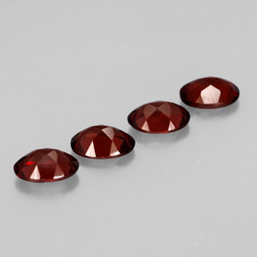 Achetez naturel ct rouge grenat almandin gems, coupe ovale, en provenance madagascar chez gemselect. en stock, livraison internationale!