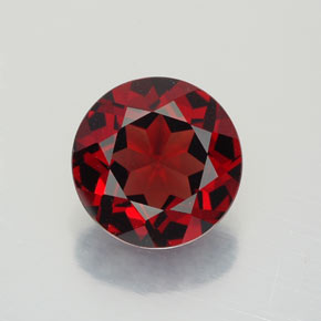 Grenat Almandin Rouge foncé naturelle Coupe roude, 2.16 ct, VVS