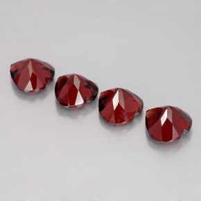 Achetez naturel ct Rouge foncé Grenat Almandin gems, Forme de coeur, En provenance Madagascar chez GemSelect. En stock, livraison internationale!